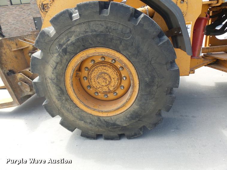 image for item DB1400 2002 Case 621D wheel loader