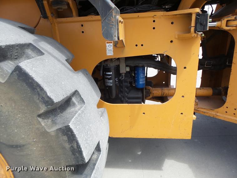 image for item DB1400 2002 Case 621D wheel loader