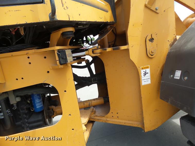 image for item DB1400 2002 Case 621D wheel loader