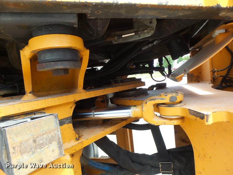 image for item DB1400 2002 Case 621D wheel loader