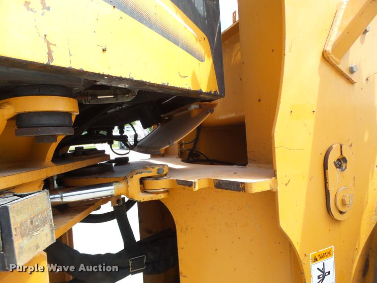 image for item DB1400 2002 Case 621D wheel loader