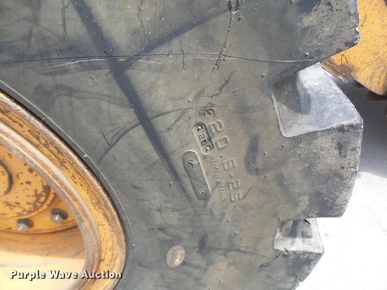 image for item DB1400 2002 Case 621D wheel loader