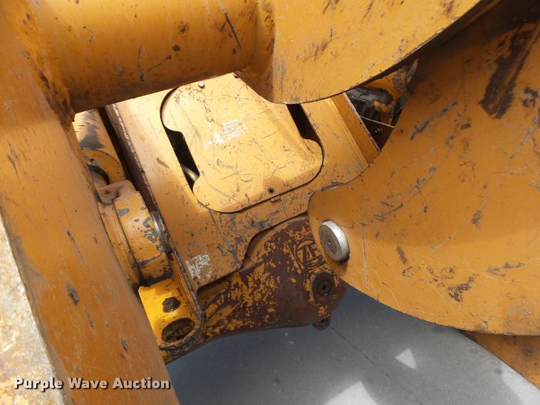 image for item DB1400 2002 Case 621D wheel loader