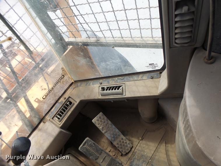 image for item DB1400 2002 Case 621D wheel loader