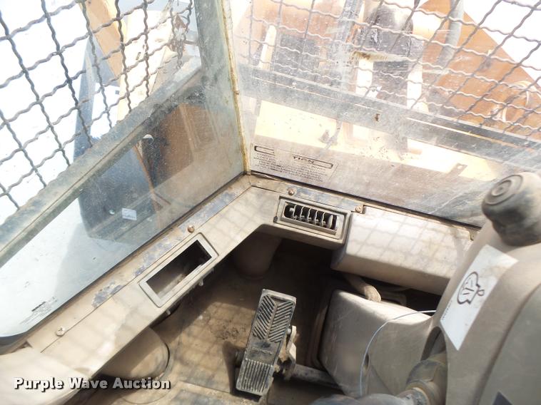 image for item DB1400 2002 Case 621D wheel loader