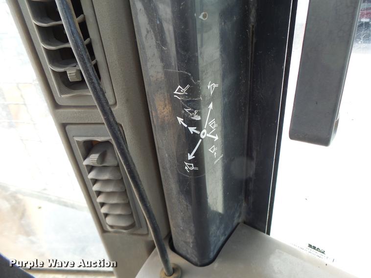 image for item DB1400 2002 Case 621D wheel loader