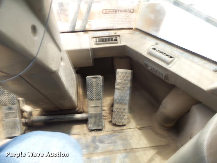 image for item DB1400 2002 Case 621D wheel loader