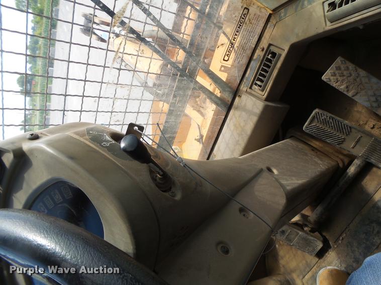 image for item DB1400 2002 Case 621D wheel loader