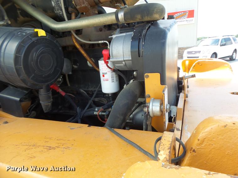 image for item DB1400 2002 Case 621D wheel loader