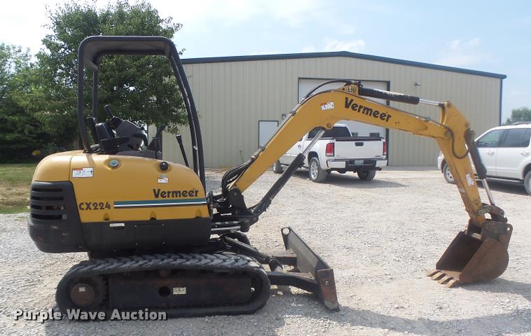 image for item DB1410 2003 Vermeer CX224 mini excavator