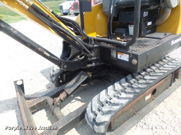 image for item DB1410 2003 Vermeer CX224 mini excavator