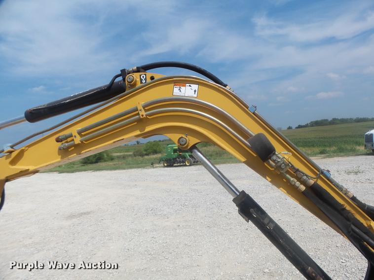 image for item DB1410 2003 Vermeer CX224 mini excavator