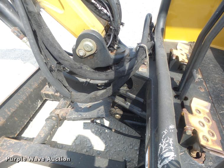 image for item DB1410 2003 Vermeer CX224 mini excavator