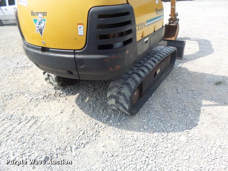 image for item DB1410 2003 Vermeer CX224 mini excavator