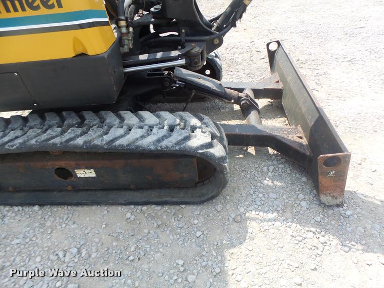 image for item DB1410 2003 Vermeer CX224 mini excavator