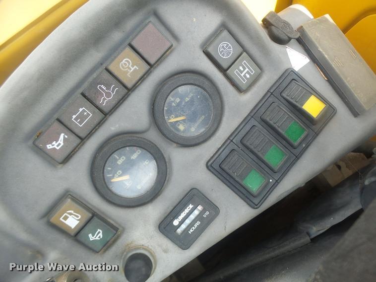 image for item DB1410 2003 Vermeer CX224 mini excavator