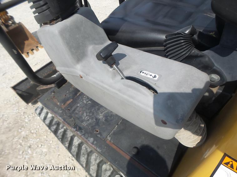 image for item DB1410 2003 Vermeer CX224 mini excavator