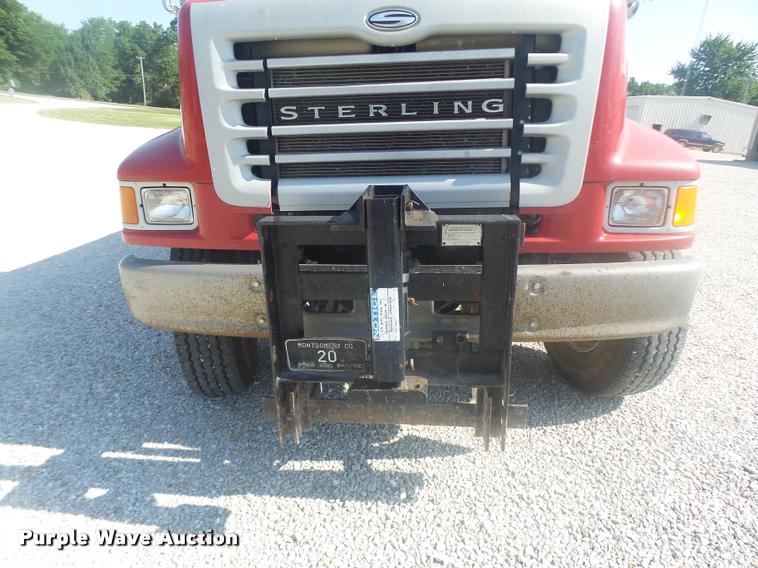 image for item DB1413 2003 Sterling L7500 dump truck