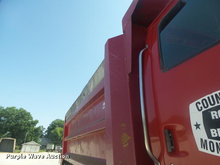 image for item DB1413 2003 Sterling L7500 dump truck