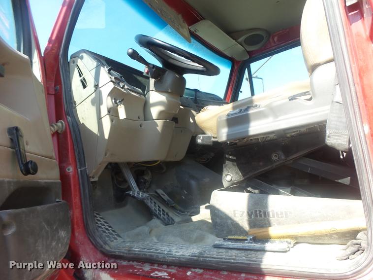 image for item DB1413 2003 Sterling L7500 dump truck