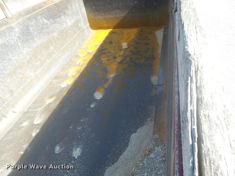 image for item DB1413 2003 Sterling L7500 dump truck