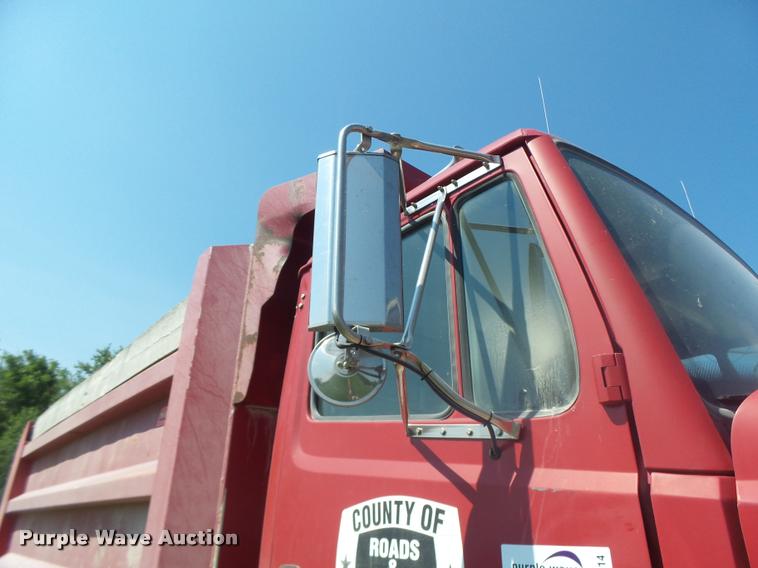 image for item DB1414 2001 Freightliner FL80 dump truck