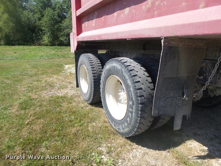 image for item DB1414 2001 Freightliner FL80 dump truck