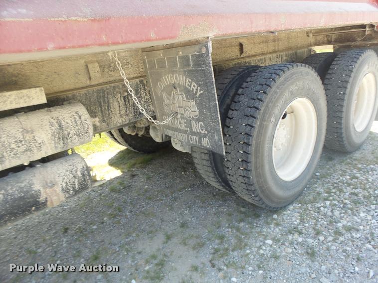 image for item DB1414 2001 Freightliner FL80 dump truck