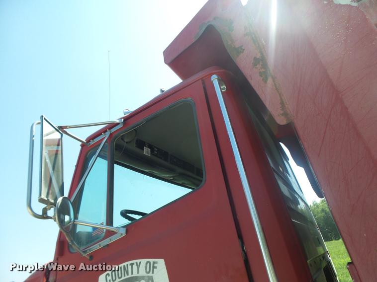 image for item DB1414 2001 Freightliner FL80 dump truck