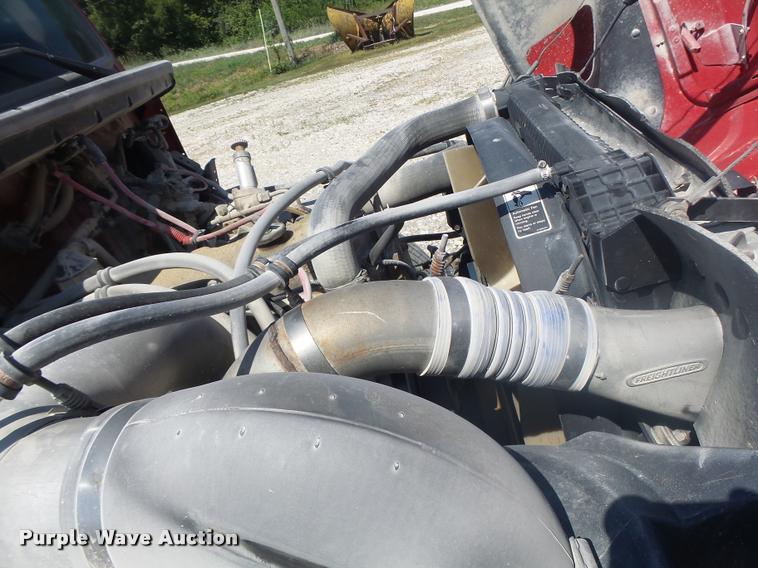 image for item DB1414 2001 Freightliner FL80 dump truck