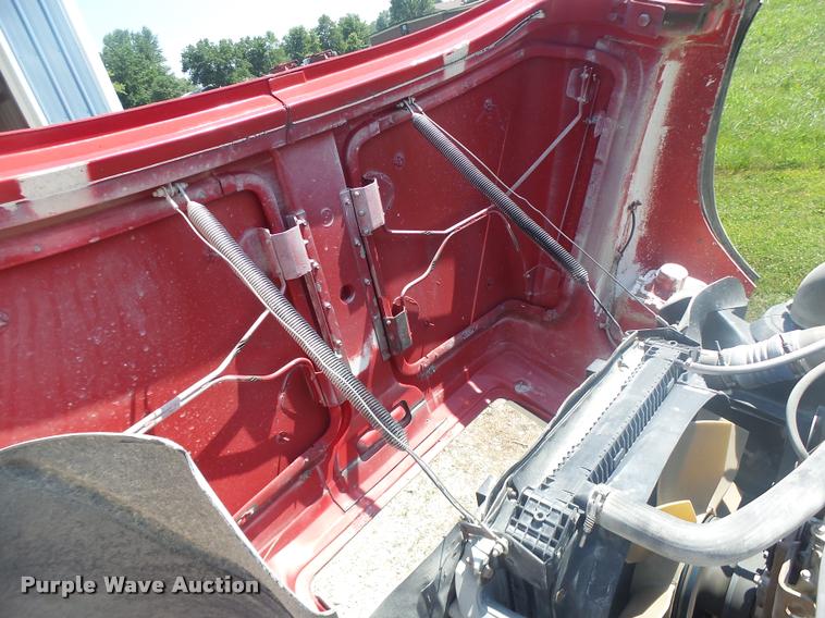 image for item DB1414 2001 Freightliner FL80 dump truck