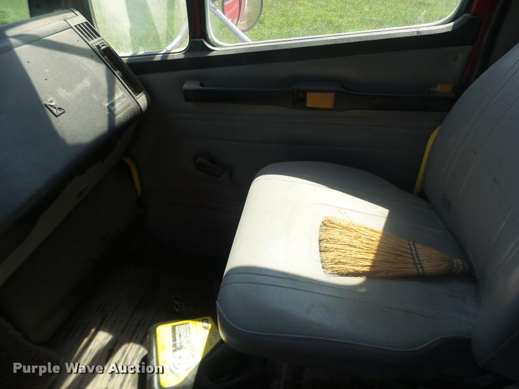 image for item DB1414 2001 Freightliner FL80 dump truck