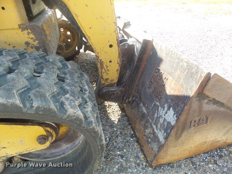 image for item DB5807 2011 Caterpillar 279C skid steer