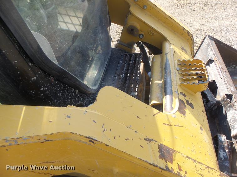 image for item DB5807 2011 Caterpillar 279C skid steer