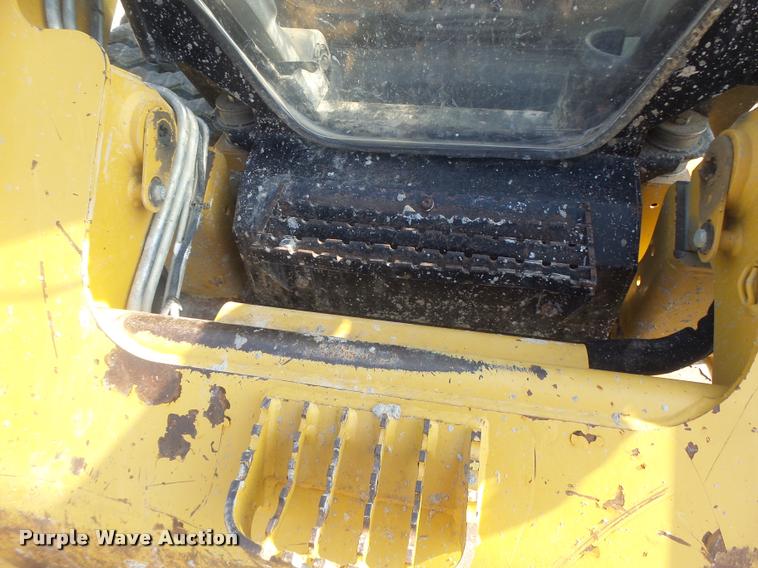 image for item DB5807 2011 Caterpillar 279C skid steer