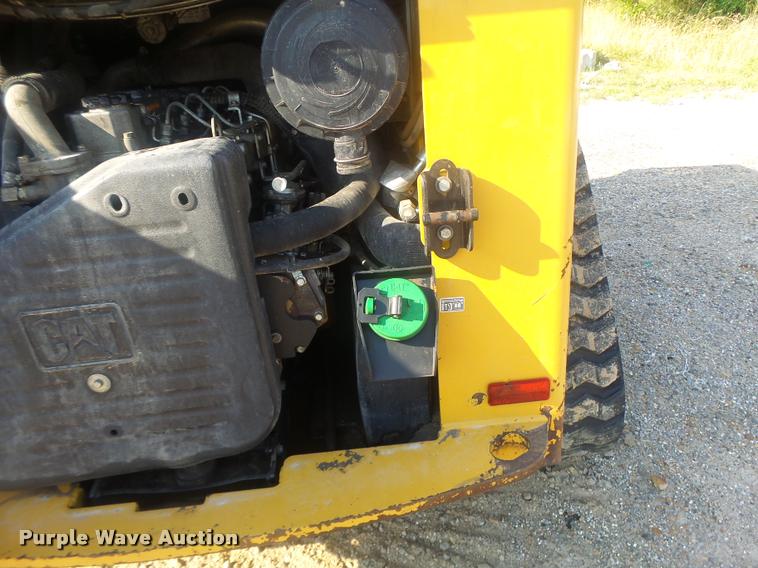 image for item DB5807 2011 Caterpillar 279C skid steer