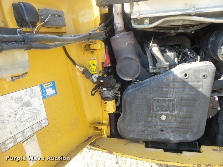 image for item DB5807 2011 Caterpillar 279C skid steer
