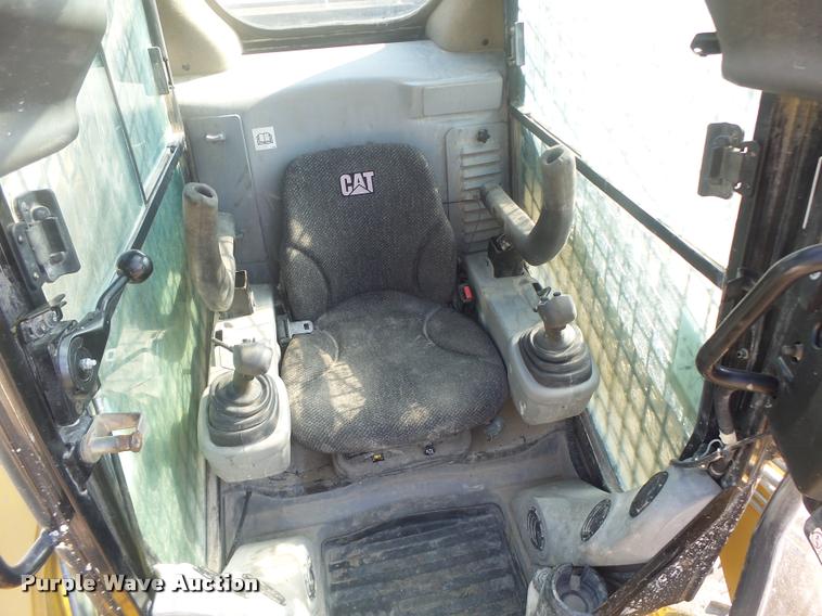 image for item DB5807 2011 Caterpillar 279C skid steer