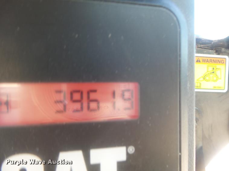 image for item DB5807 2011 Caterpillar 279C skid steer