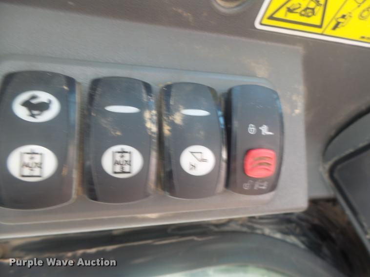 image for item DB5807 2011 Caterpillar 279C skid steer