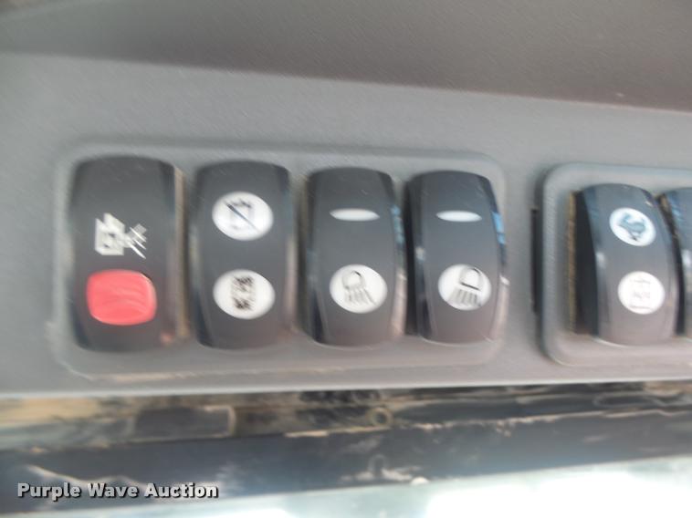 image for item DB5807 2011 Caterpillar 279C skid steer