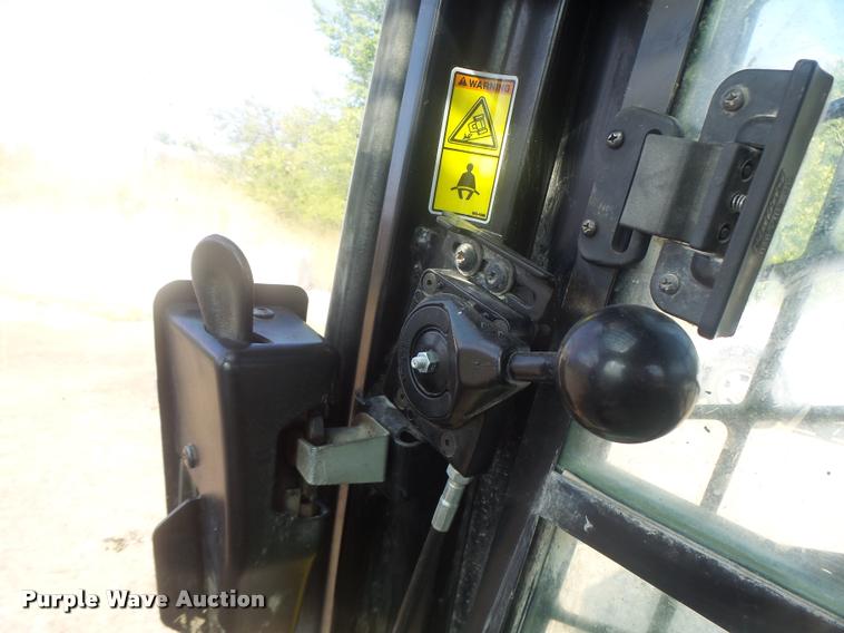 image for item DB5807 2011 Caterpillar 279C skid steer