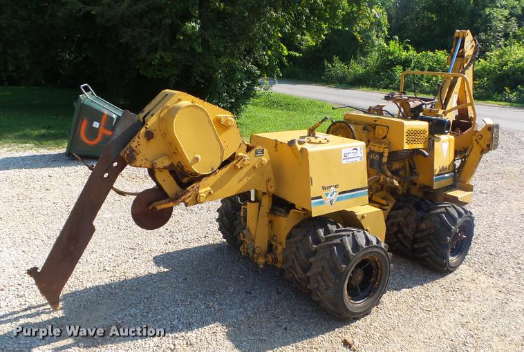 image for item DB7461 Vermeer LM-42 cable plow