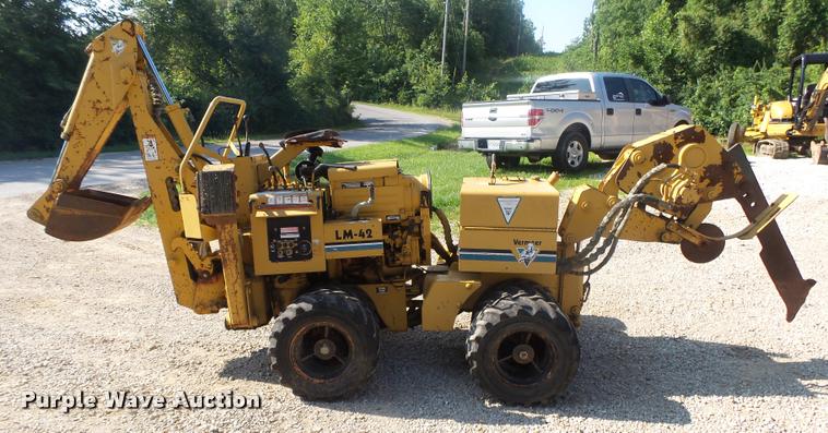 image for item DB7461 Vermeer LM-42 cable plow