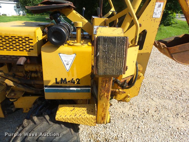 image for item DB7461 Vermeer LM-42 cable plow