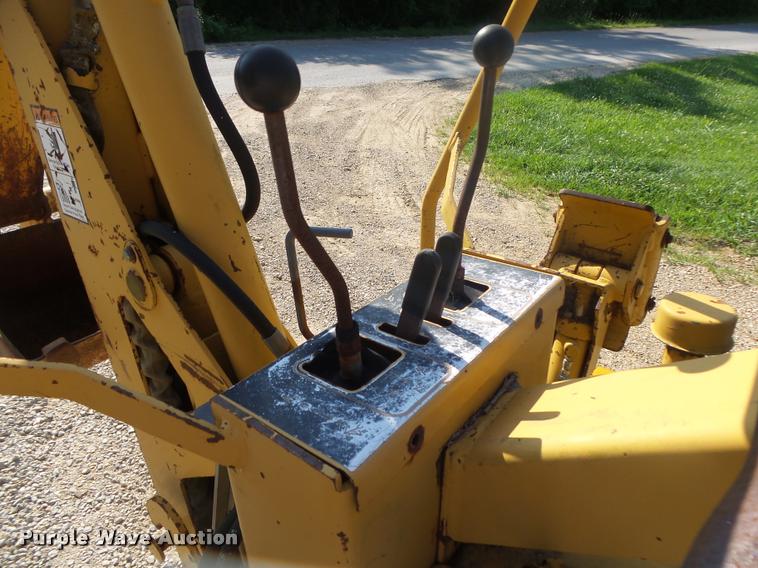 image for item DB7461 Vermeer LM-42 cable plow
