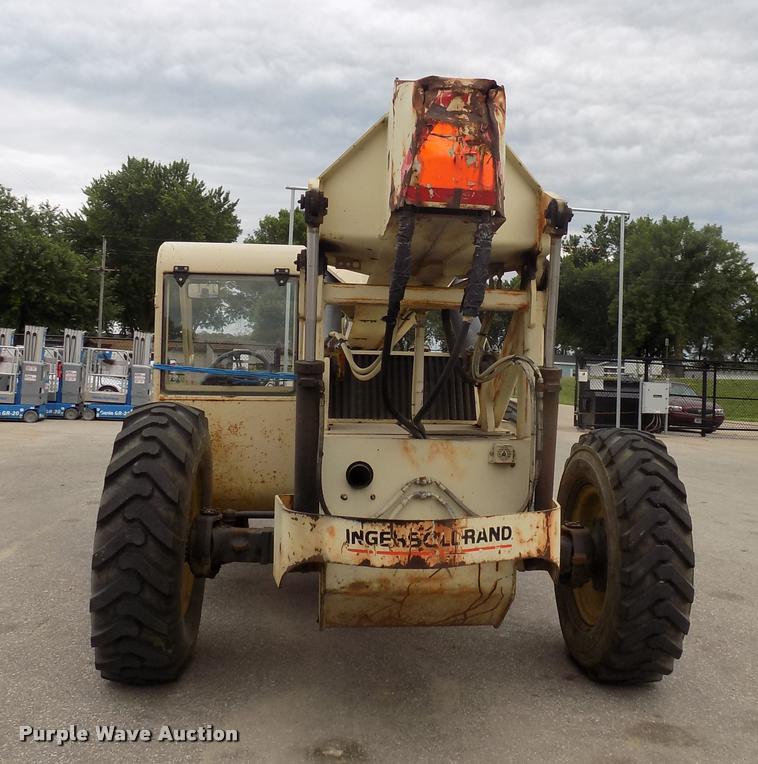 image for item DC4977 1998 Ingersoll Rand VR-642 telehandler