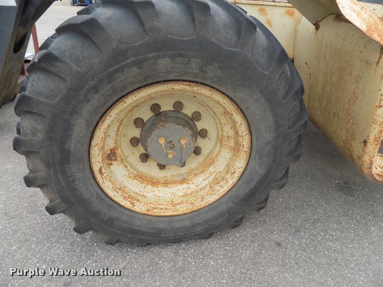 image for item DC4977 1998 Ingersoll Rand VR-642 telehandler