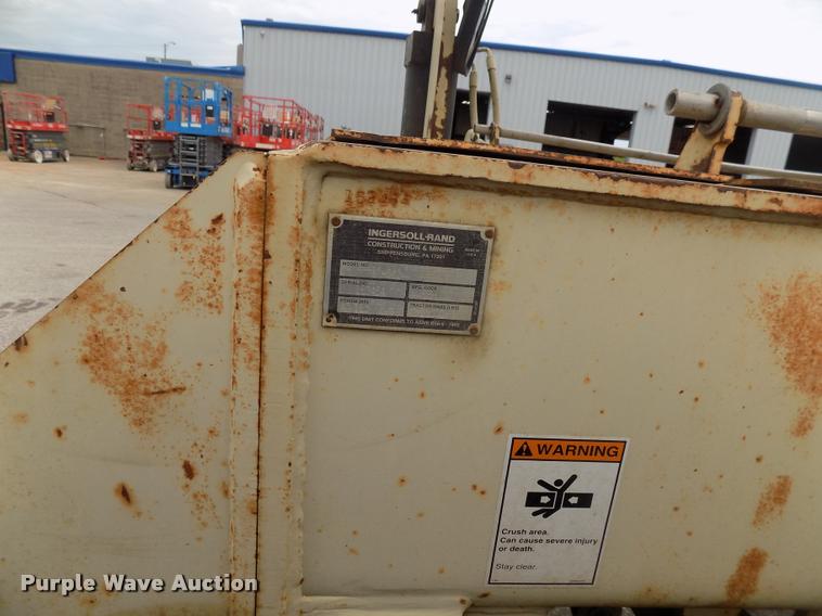 image for item DC4977 1998 Ingersoll Rand VR-642 telehandler