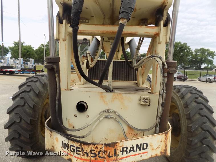 image for item DC4977 1998 Ingersoll Rand VR-642 telehandler